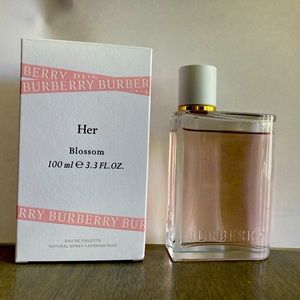 Burberry Her Blossom perfume